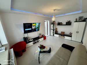 PF vand Apartament modern 2 camere la cheie, complet utilat, parcare — miniatura 2