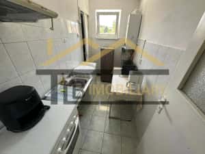 Apartament de 3 camere, 52mp , decomandat, Zona Dambu Pietros — miniatura 8