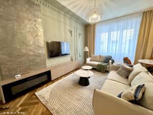 Inchiriez apartament 3 camere, nou amenajat, ultracentral — miniatura 3