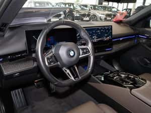 BMW 520 Berlină Diesel Automat 30.050 km - 2024 — miniatura 4