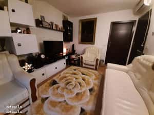 Dau in chirie apartament — miniatura 2