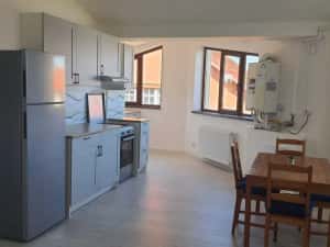 apartament de inchiriat