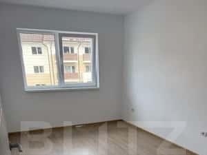 Apartament 2 camere, living cu bucatarie open space, balcon – 50 mp — miniatura 3