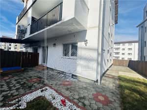 Apartament 3 camere de vanzare in Sibiu, 77 utili + gradina 103 — miniatura 3