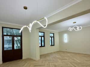 Apartament 4 camere Mihai Eminescu Piata Romana vila interbelica — miniatura 2