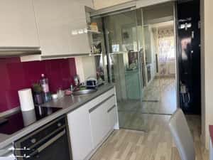 Vand apartament 2 camere decomandat compket mobilat ,utilat. — miniatura 3