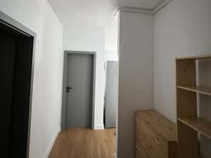 Închiriez apartament cu 2 camere în zona Nord — miniatura 4