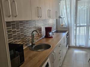 Inchiriez apartament 2 camere — miniatura 1