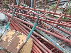 Închiriez schela metalica  la preț avantajos — miniatura 6