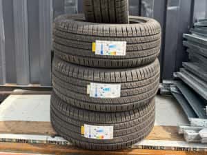 235/50 R20 Pirelli Scorpion Zero all season JLR DOT 2025 — miniatura 2