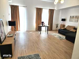 Inchiriere apartament 2 camere Petrom City cu garaj — miniatura 4