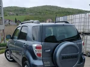 Daihatsu terios top s anul 2010 4x4 — miniatura 4