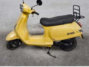Detin 3 bucati , pret pe bucata , RAR efectuat !! Scutere 25kmh , benzina 2019 , 2010 , 2007!!!  49cc, 4 timpi , Fara permis 25 kmh pe cartea RAR!! — miniatura 8