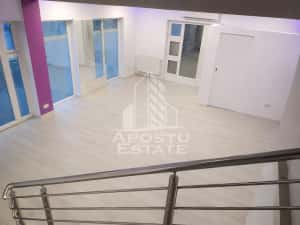 Comision 0%! Spatiu comercial de vanzare, parter, zona Zavoi, in Deva — miniatura 2