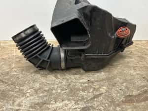 Carcasa filtru aer bmw G20 G21 — miniatura 2