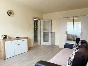 Apartament cu 3 camere de inchiriat pe Calea Aradului, Oradea — miniatura 3