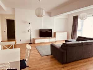 Apartament mobilat cu vedere lac Sisesti Metrou Straulesti 8' — miniatura 3