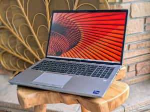 Laptop HP ZBook Fury 16 G11 4K Dream-Color i7 32B Ram RTX 2000 1TB NOU — miniatura 1
