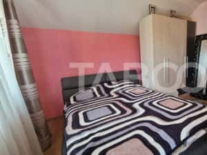 Casa individuala 4 camere cu teren generos si terasa inchisa Selimbar — miniatura 9