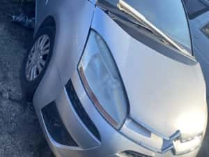 Citroen C4 Picasso 1.6 tdci 109 cp Bara fata Faruri Stopuri,haion etc — miniatura 2