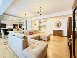 Apartament lux 3 camere Arcul de Triumf Kiseleff parcare subterana — miniatura 2