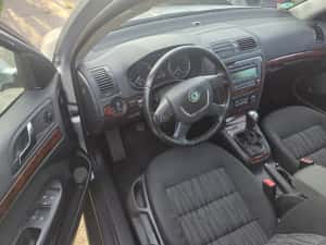 Skoda octavia 16 mpi clasic — miniatura 9