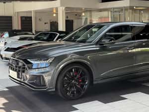 Audi SQ8 SUV 507 cp second-hand de vânzare — miniatura 2