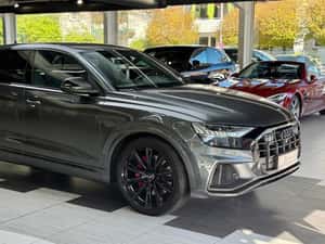 Audi SQ8 SUV 507 cp second-hand de vânzare — miniatura 4