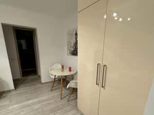 Apartament cu 2 camere-metrou Aparatorii Patriei — miniatura 4