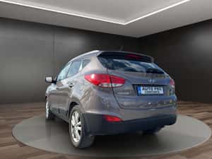 Hyundai ix35 SUV, 2012, 6.450 EUR — miniatura 3