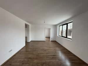 Casa Individuala Parter,Sanmihaiu Roman,3 Camere,Toate Utilitatile — miniatura 7