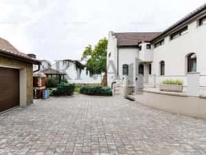 Casa de lux 5 camere,2 garaej,4 bai, 500 mp teren. Lipovei/Iulius Mall — miniatura 1