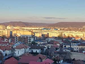 Apartament de vanzare ultracentral 3 camere - Pitesti — miniatura 1