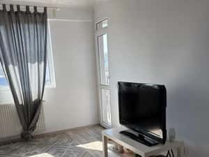 2 Camere | 1 Mai | Aviator Popisteanu | Expozitiei | Metrou 6' — miniatura 4