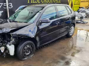 dezmembrez vw polo 9n cod motor BNM /usa fata polo 9n/ hayon polo 9n — miniatura 6