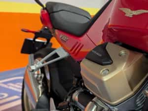 Moto Guzzi V100 Mandello — miniatura 5