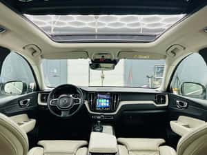 Volvo XC60 Inscription 4x4 — miniatura 6