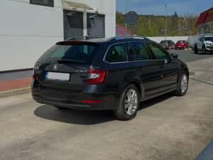Skoda Octavia 1.0.tsi euro6 — miniatura 3
