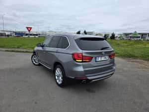 Bmw X5 X-Drive X-LINE Trapa panoramica/camere360/hud display/scaune încălzite. Elec memorii/Keyless Entry/harmankardon — miniatura 4