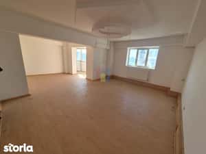 LIBER! 4 camere transformat in 3 camere, bloc cu lift, decomandat, Bar — miniatura 4