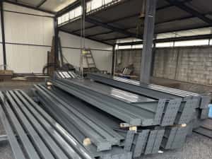 Vand hale  structura metalica direct producator avem si alte dimensiuni pe stoc — miniatura 5