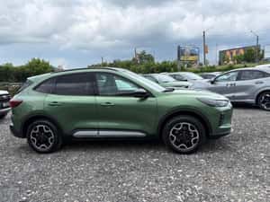 Ford Kuga - 2025 - Hibrid - 17.467 km — miniatura 5