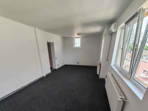 Duplex | Centrul Civic | Spatiu Birouri | Centrala proprie | 2 intrari — miniatura 6