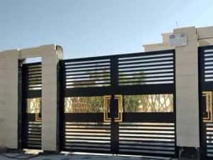 Garduri Porti si balustrade din fier,BETON si aluminiu ,tabla TRAFORATA ,sipca Jaluzea , Mobila , scandura WPC — miniatura 4
