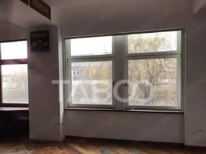 Spatiu de birouri decomandat 4 incaperi generoase zona Terezian Sibiu — miniatura 4