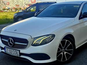 Mercedes-Benz E 220 4MATIC Automată 194 HP Diesel — miniatura 3
