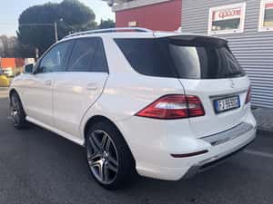 Mercedes-Benz ML 250 Automată 200 HP Diesel — miniatura 3
