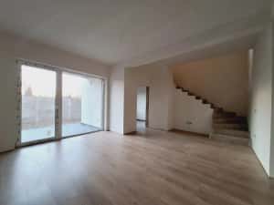 Comision 0%. Casa in Braytim. La asfalt. Bucatarie inchisa. 3 dormitoare. — miniatura 1