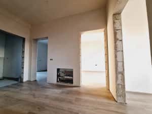 Comision 0%. Casa in Braytim. La asfalt. Bucatarie inchisa. 3 dormitoare. — miniatura 7