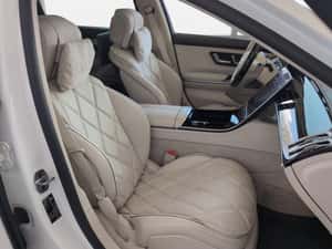 Vând Maybach Berlină 2022, 21.813 km, 612 cp — miniatura 7
